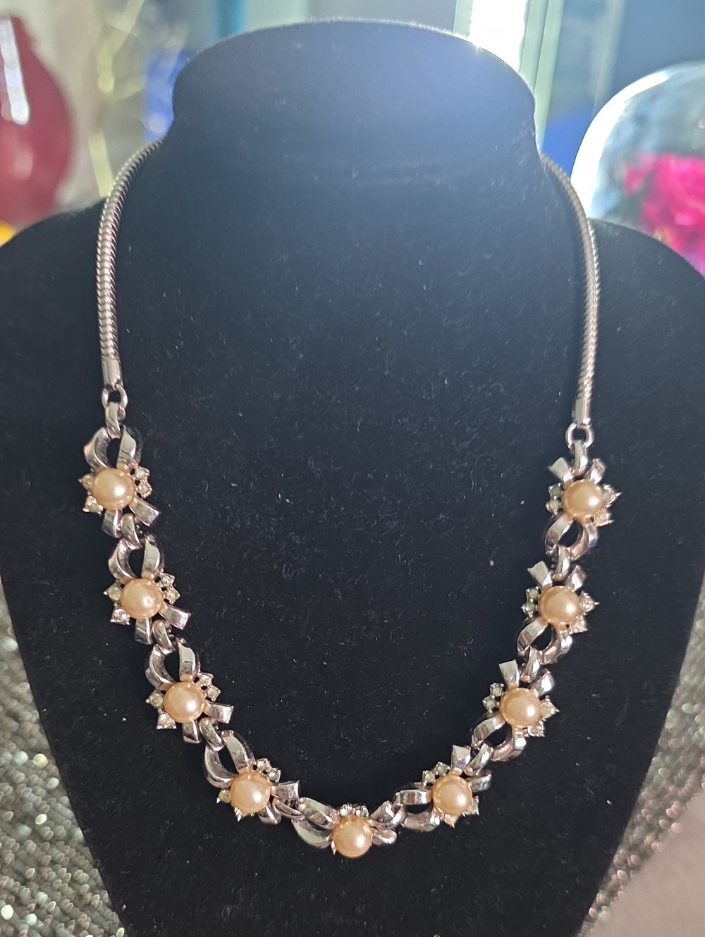Classic Cream Pearl Floral Necklace in Silver Tone